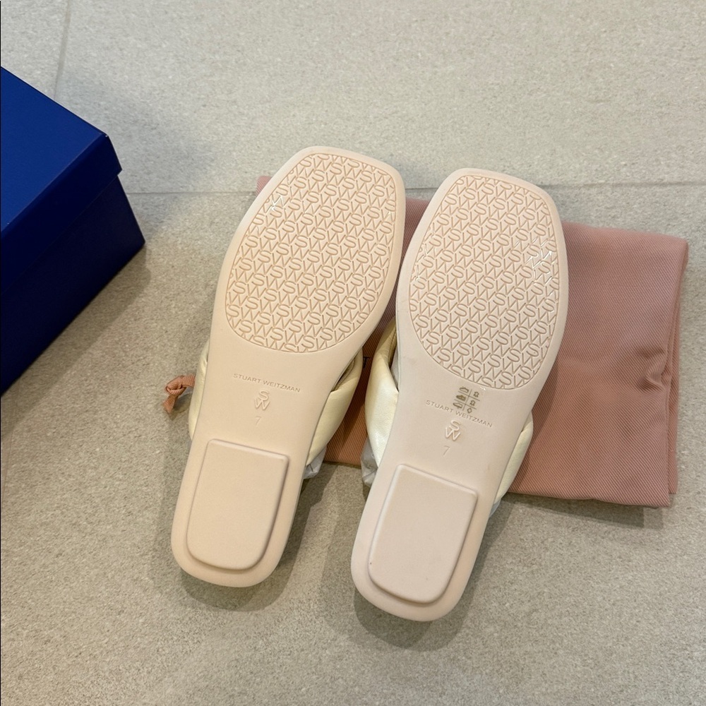 Stuart Weitzman Maui Slip On Flip Flop Sandals. NWT - Picture 9 of 13